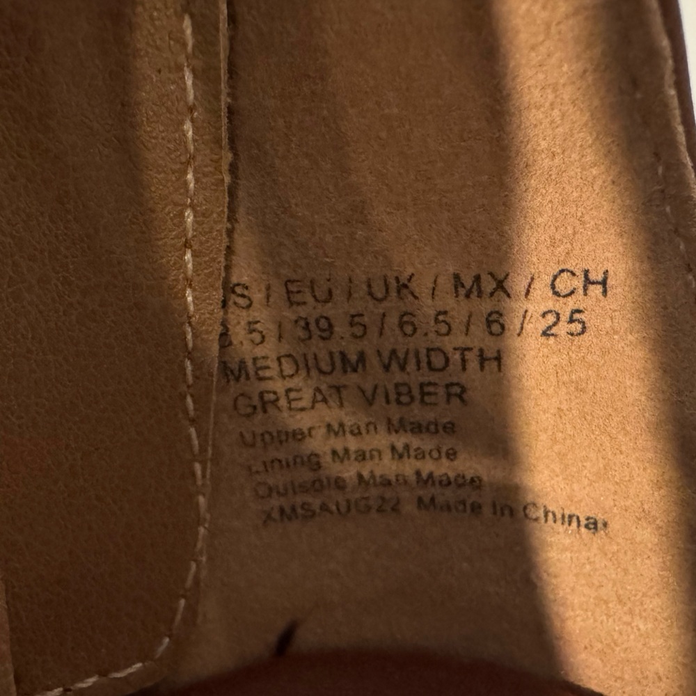 Kenneth Cole Sandals women’s 8.5 - Picture 9 of 11